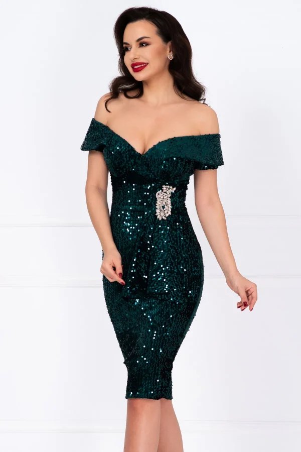 Rochie de ocazie din paiete Iolanda verde cu accesoriu din strassuri Rochie de ocazie din paiete Iolanda verde cu accesoriu din strassuri