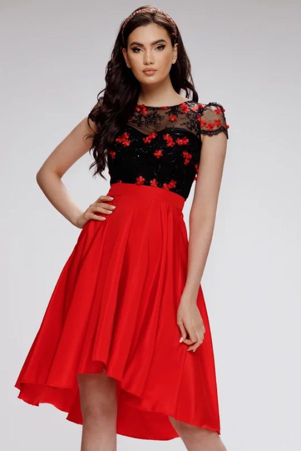 Rochie de ocazie Fofy rosie cu bust din tulle brodat cu floricele Rochie de ocazie Fofy rosie cu bust din tulle brodat cu floricele