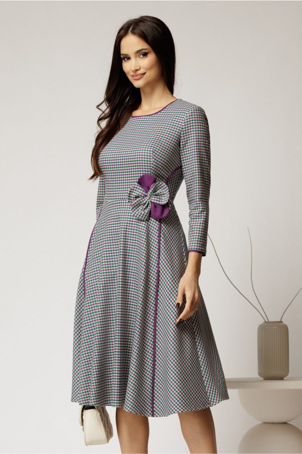 Rochie midi din stofa carou verde si finisaje mov Rochie midi din stofa carou verde si finisaje mov