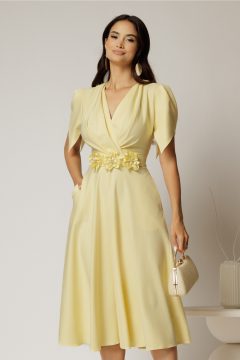 Rochie midi galbena de ocazie cu pliuri pe bust si cordon detasabi cu flori