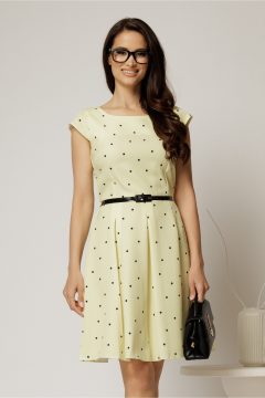 Rochie scurta galbena in clos cu buline si curtea in talie